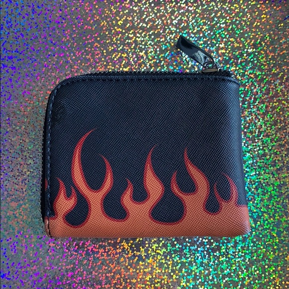 Flame Wallet - Picture 2 of 4